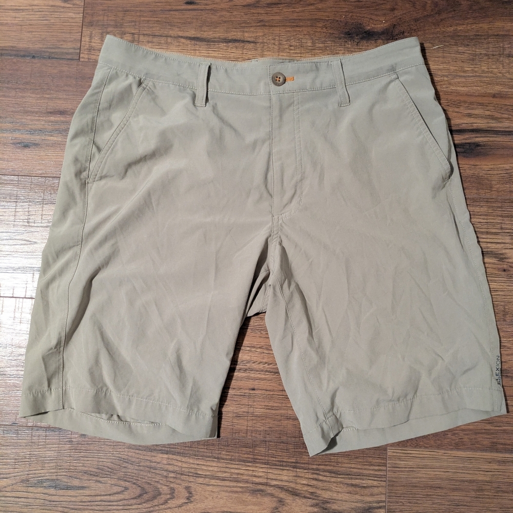 Eddie Bauer Men's Tan And Black Shorts